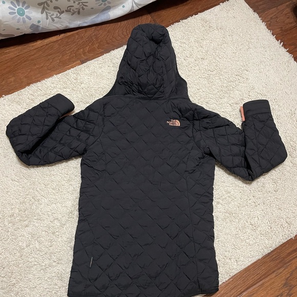 The North Face Fleece Jacket - Picture 6 of 7